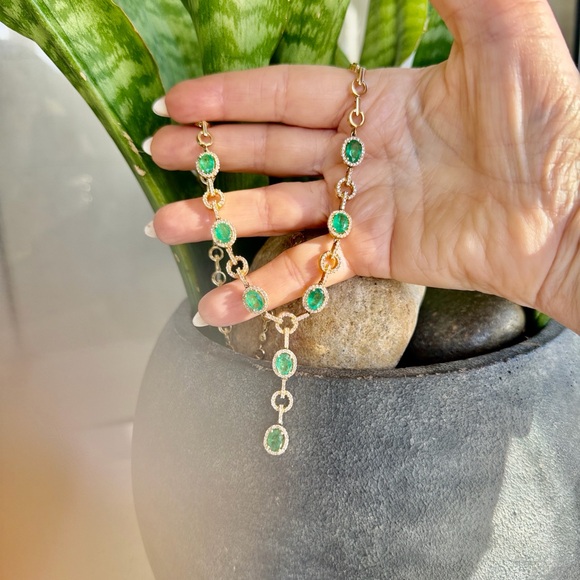 Effy 14 karat gold 8 carats  emerald and diamond  Necklace - Picture 9 of 14